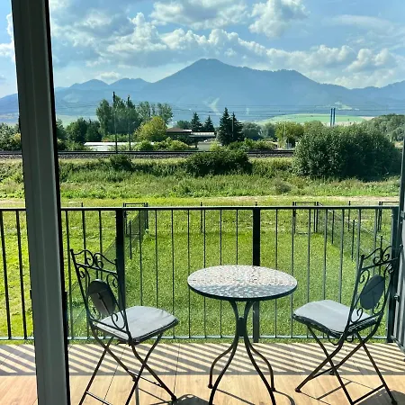 Komfortny Apartmnan Blizko Centra Lm