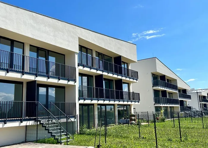 Komfortny Apartmnan Blizko Centra Lm *