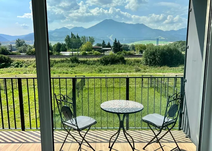 Komfortny Apartmnan Blizko Centra Lm