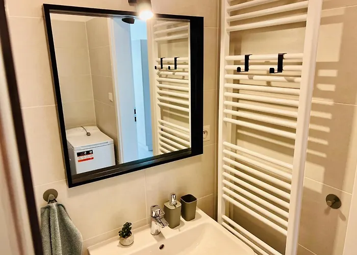 Komfortny Apartmnan Blizko Centra Lm